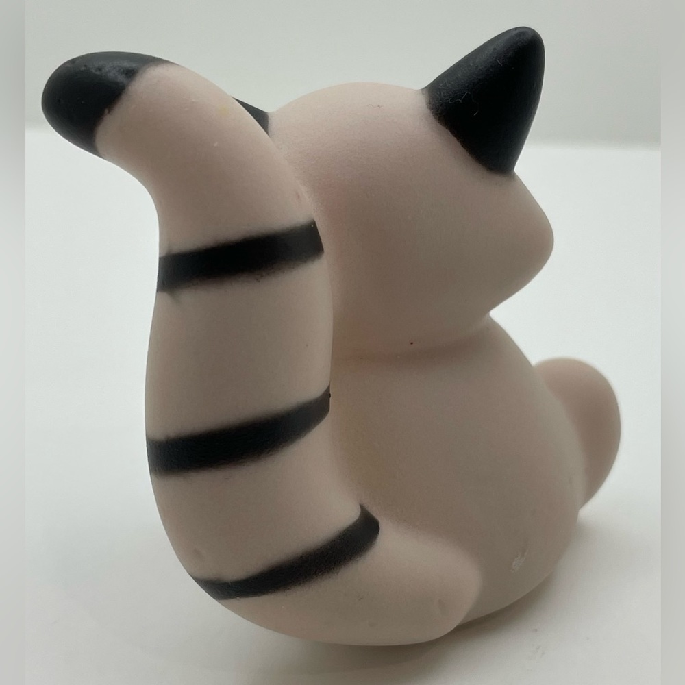 Plastic Rinco Raccoon toy Figure Animal - Picture 3 of 5